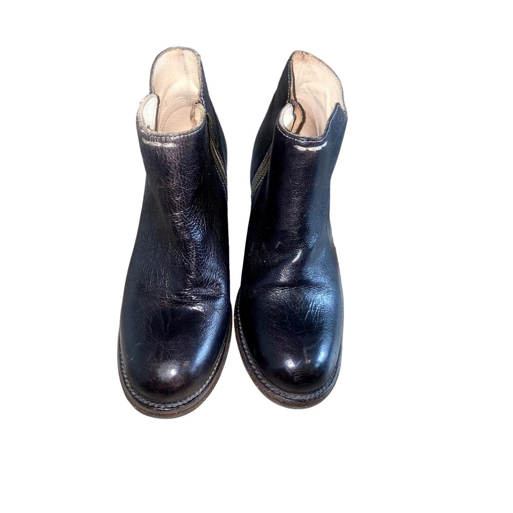 Ben Stu Black Leather Heeled Bootie